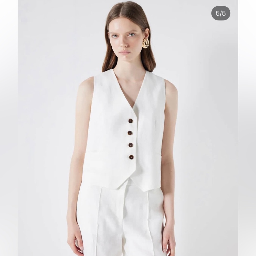 IPEKYOL White Linen Two-Piece Suit | Lined Vest & Cropped Pants - Picture 3 of 11